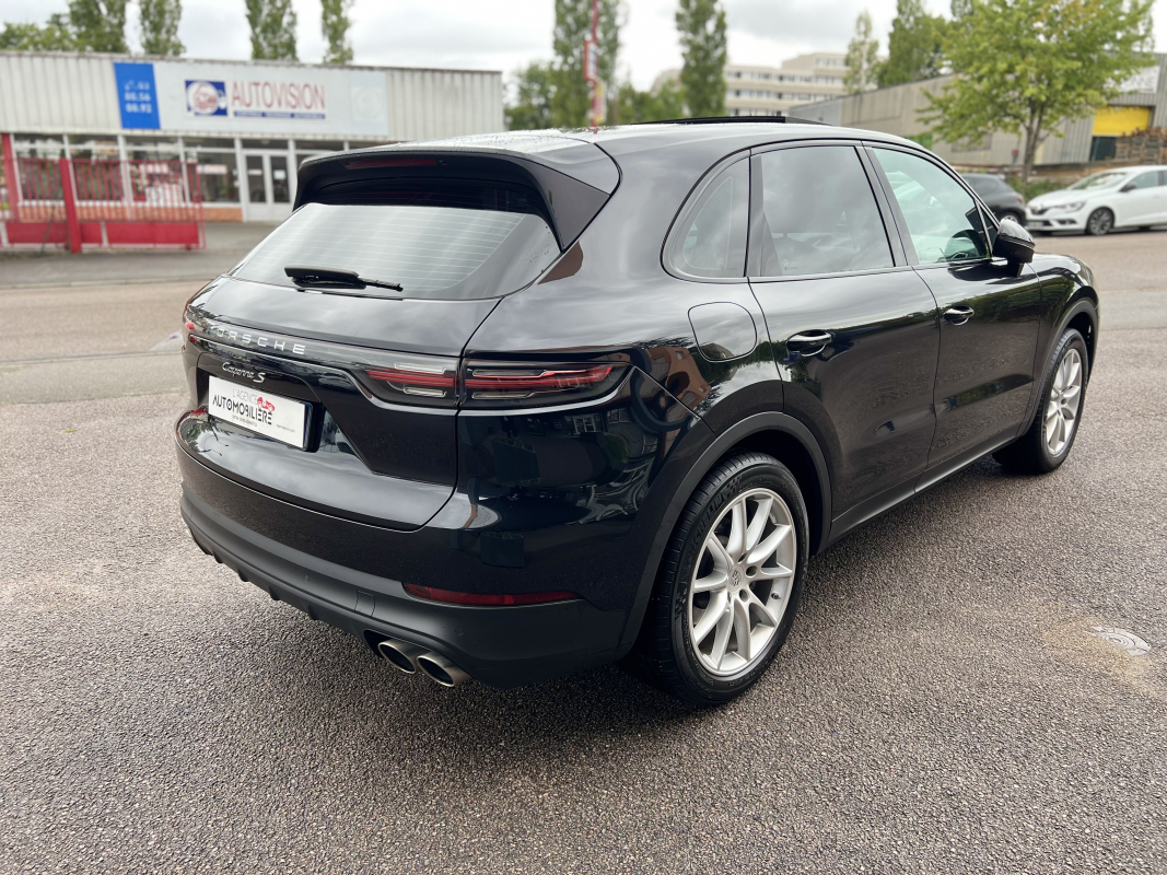 Porsche Cayenne — 3