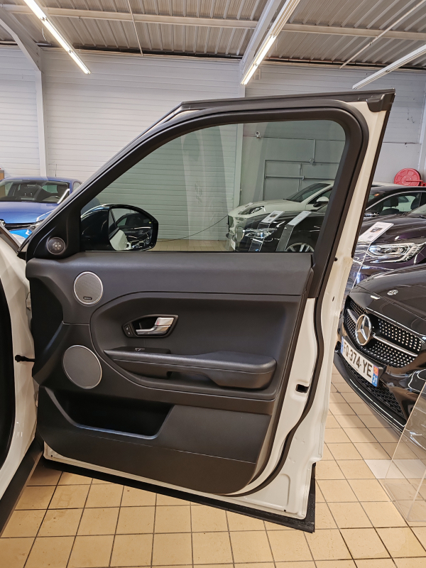 Land Rover Range Rover Evoque — 27