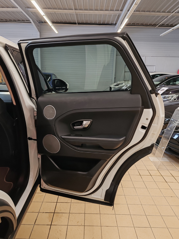 Land Rover Range Rover Evoque — 28