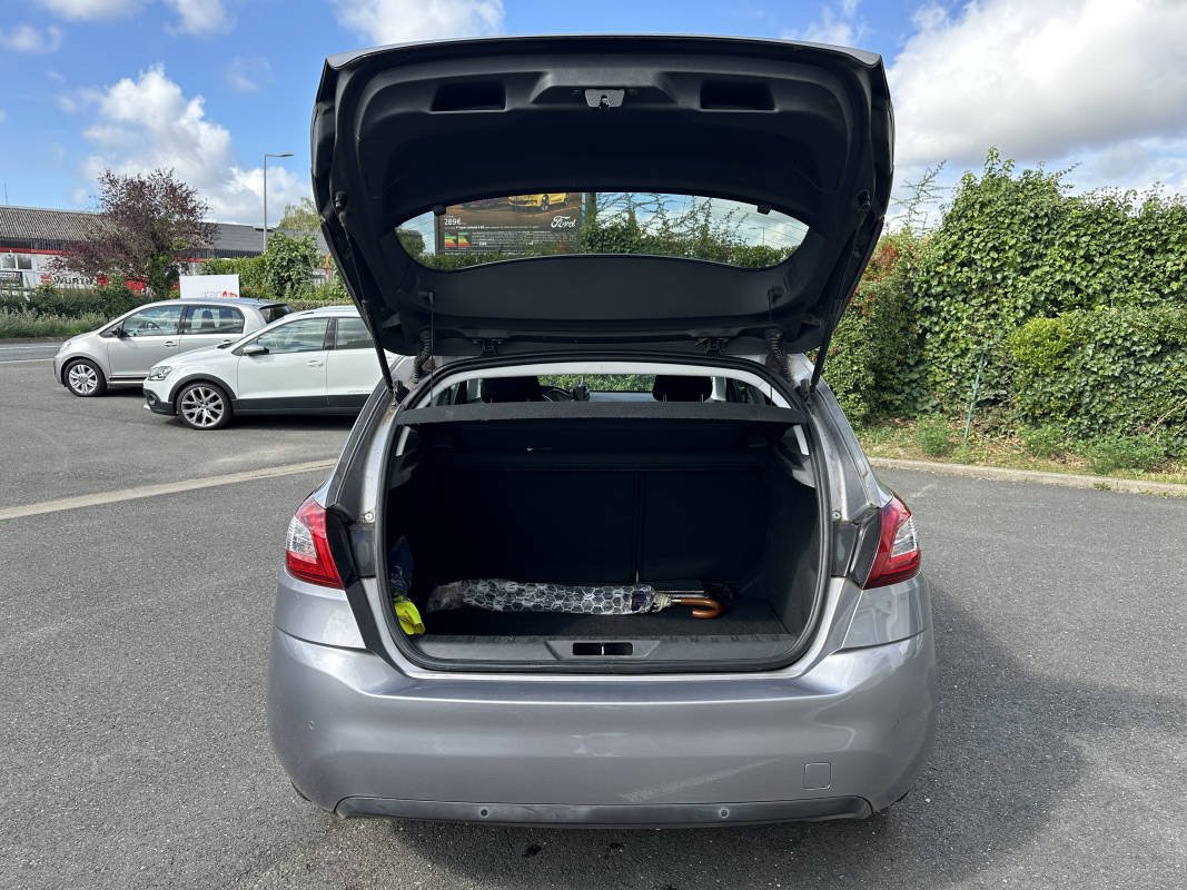 Peugeot 308 — 14