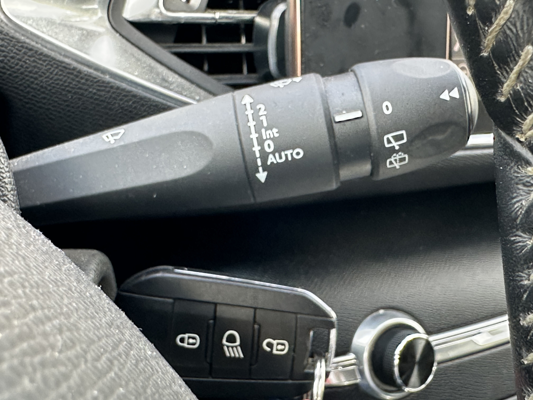 Peugeot 308 — 25