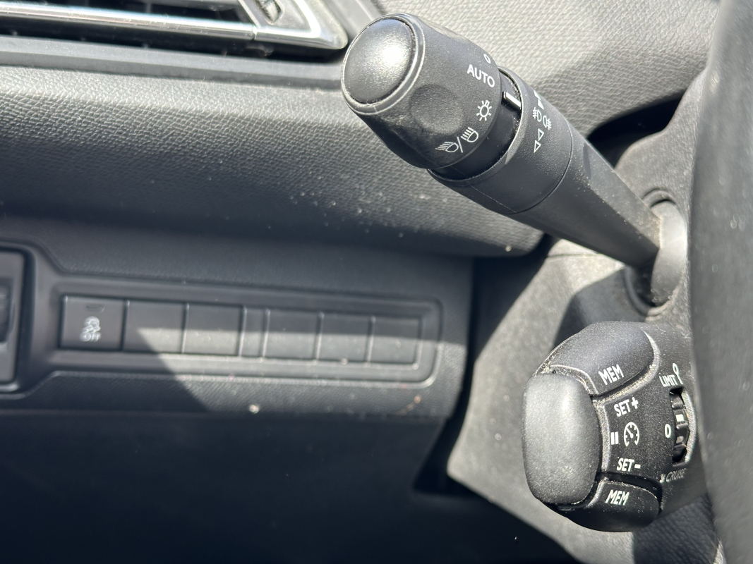 Peugeot 308 — 27