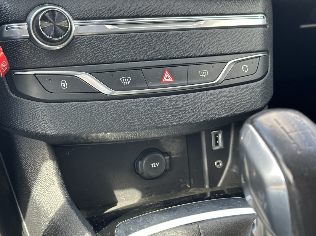 Peugeot 308 — 30