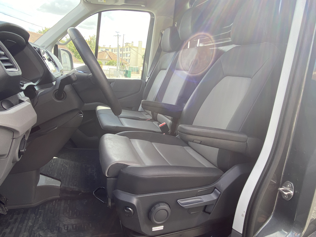 Volkswagen Crafter — 14
