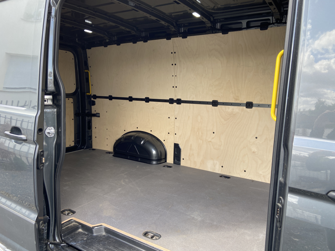 Volkswagen Crafter — 11