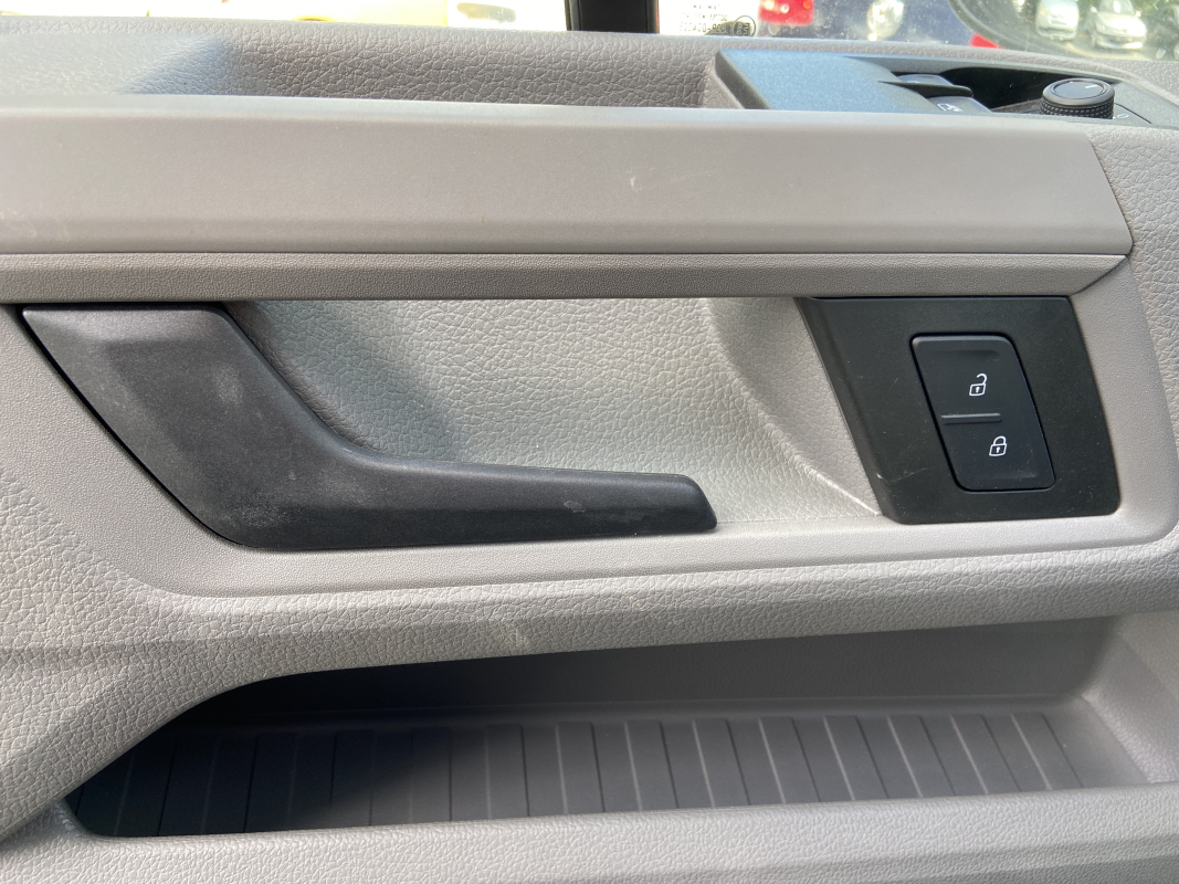 Volkswagen Crafter — 25