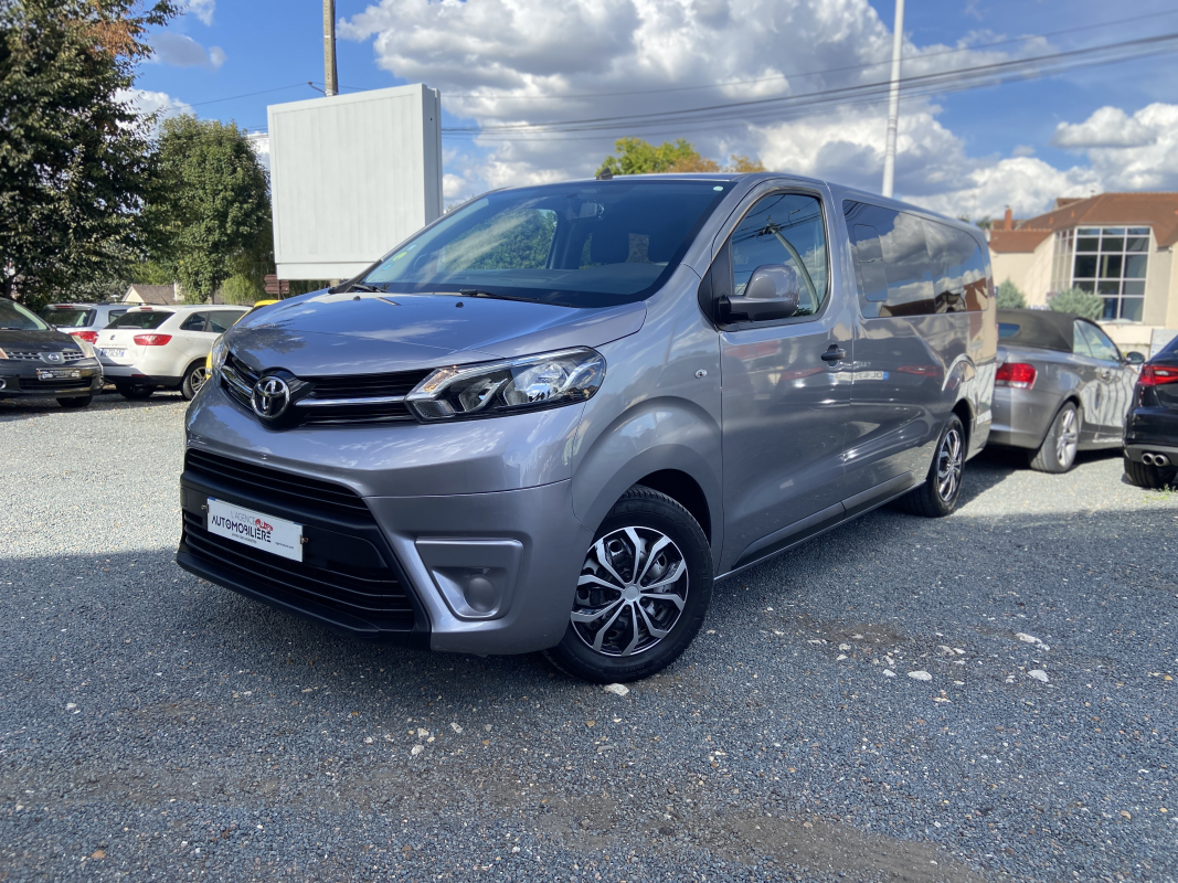 Toyota PROACE Combi