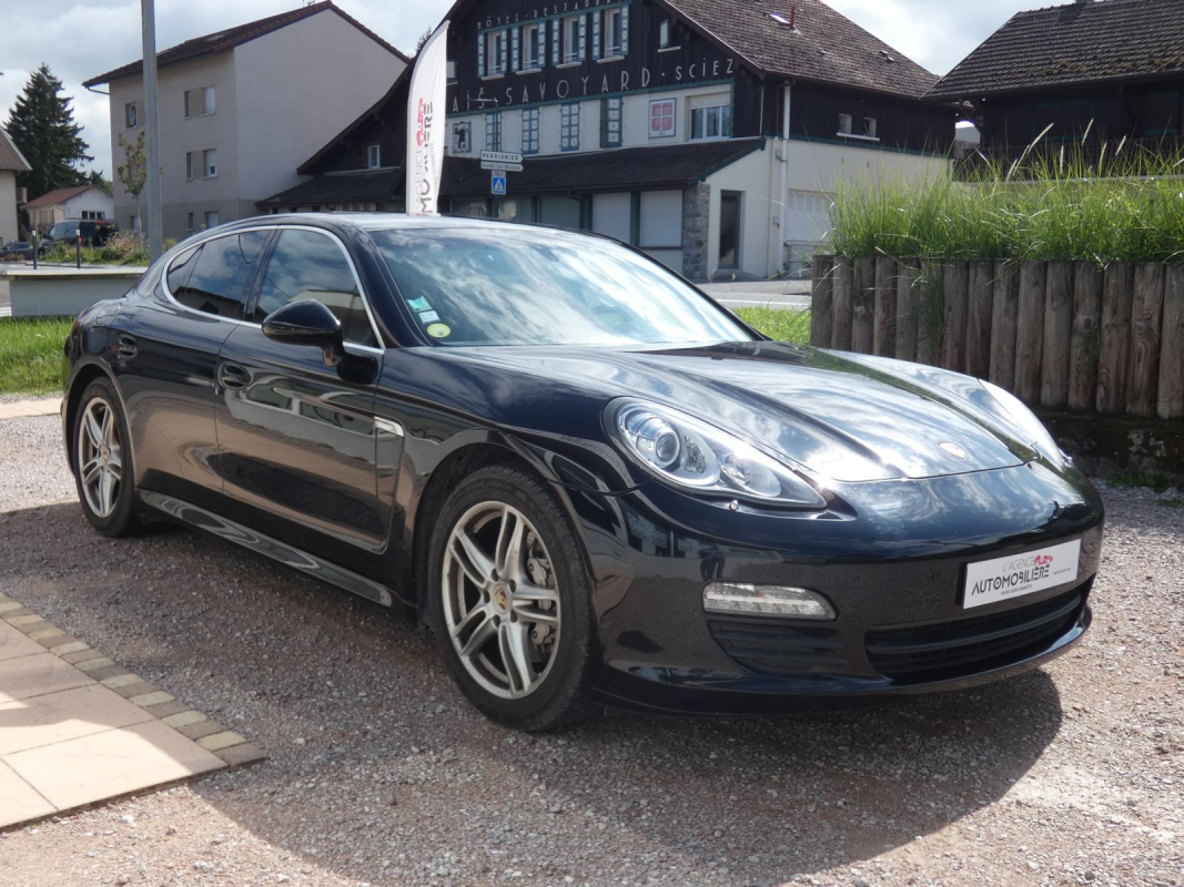 Porsche Panamera — 3