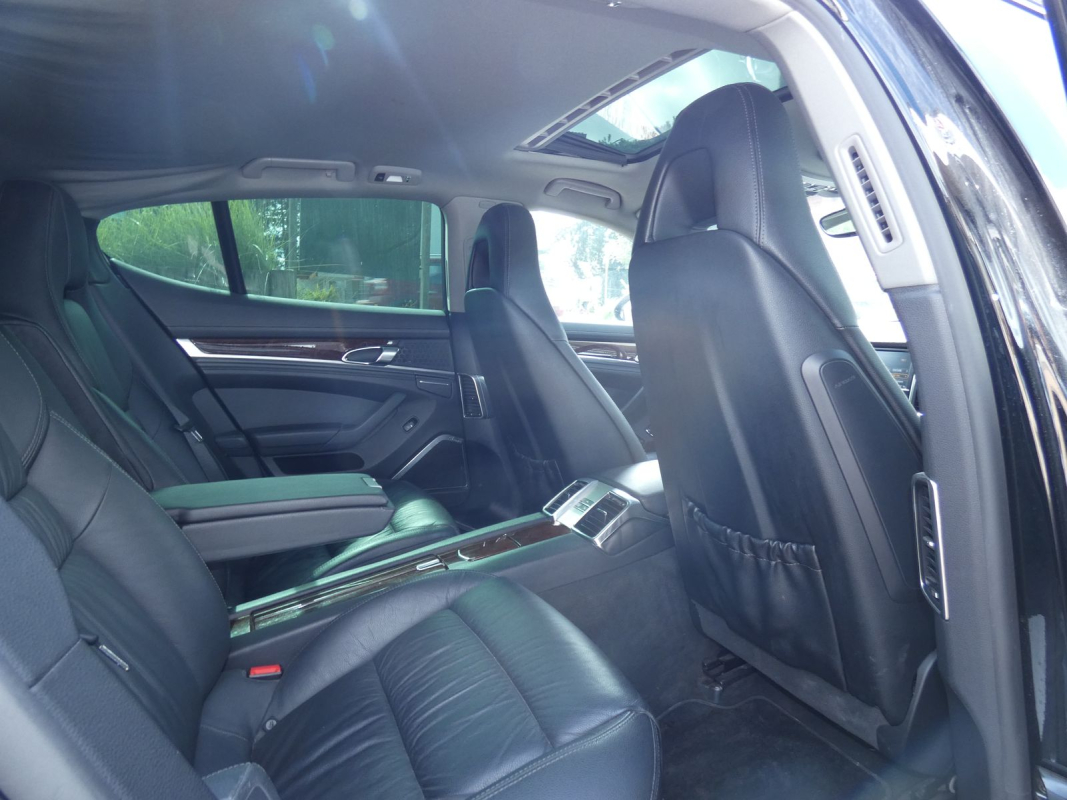 Porsche Panamera — 26