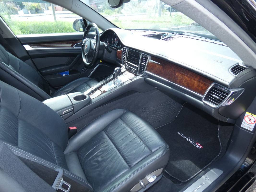 Porsche Panamera — 19