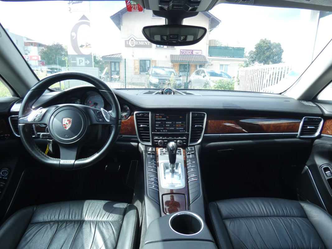 Porsche Panamera — 14