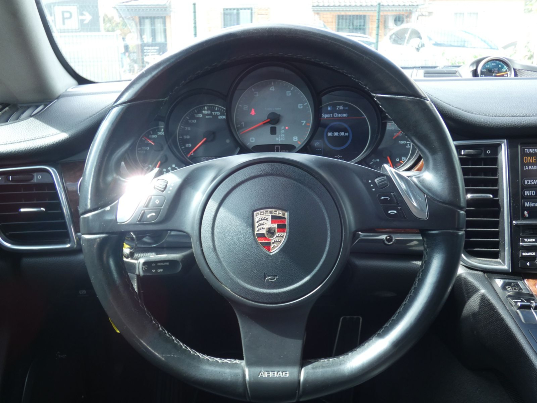 Porsche Panamera — 28