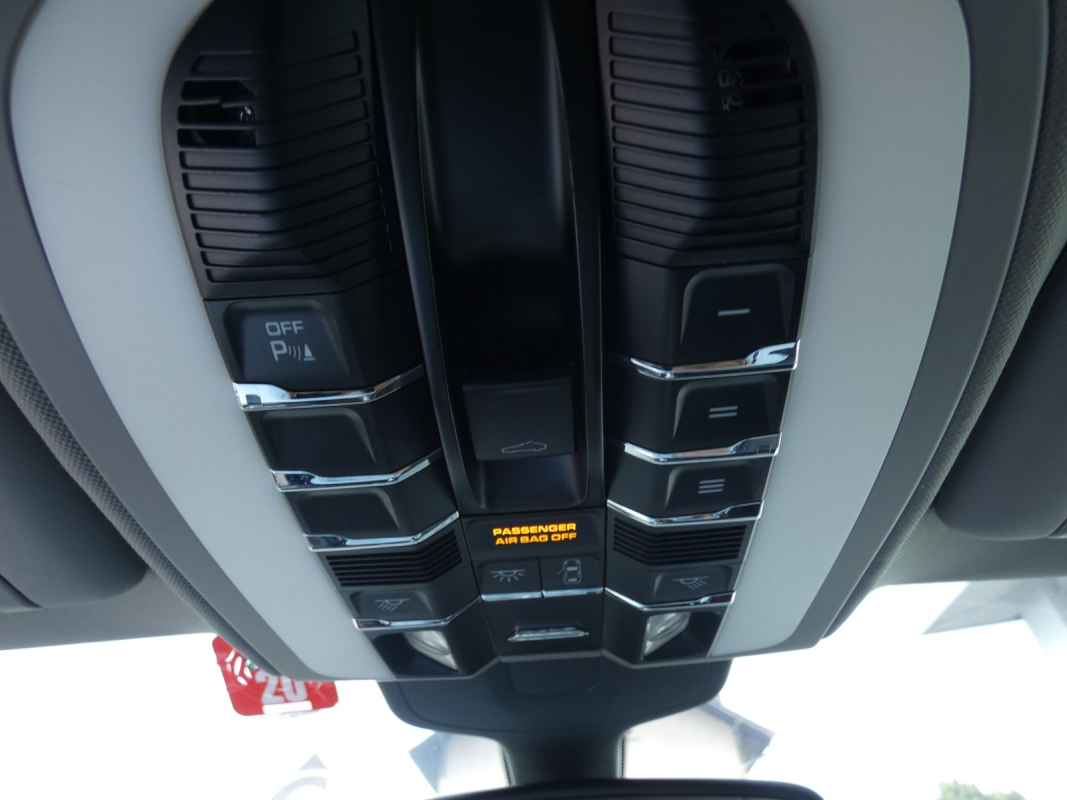Porsche Panamera — 34