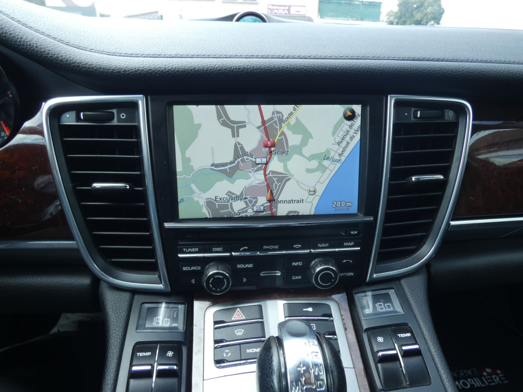 Porsche Panamera — 32