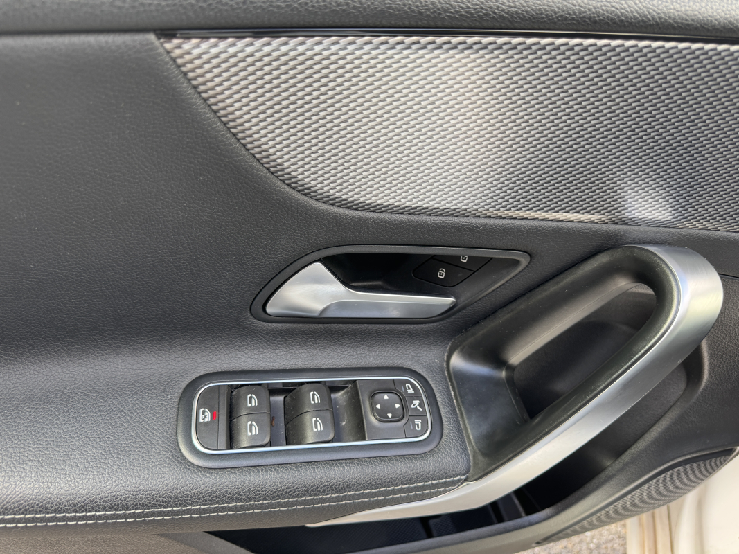 Mercedes Classe A — 16