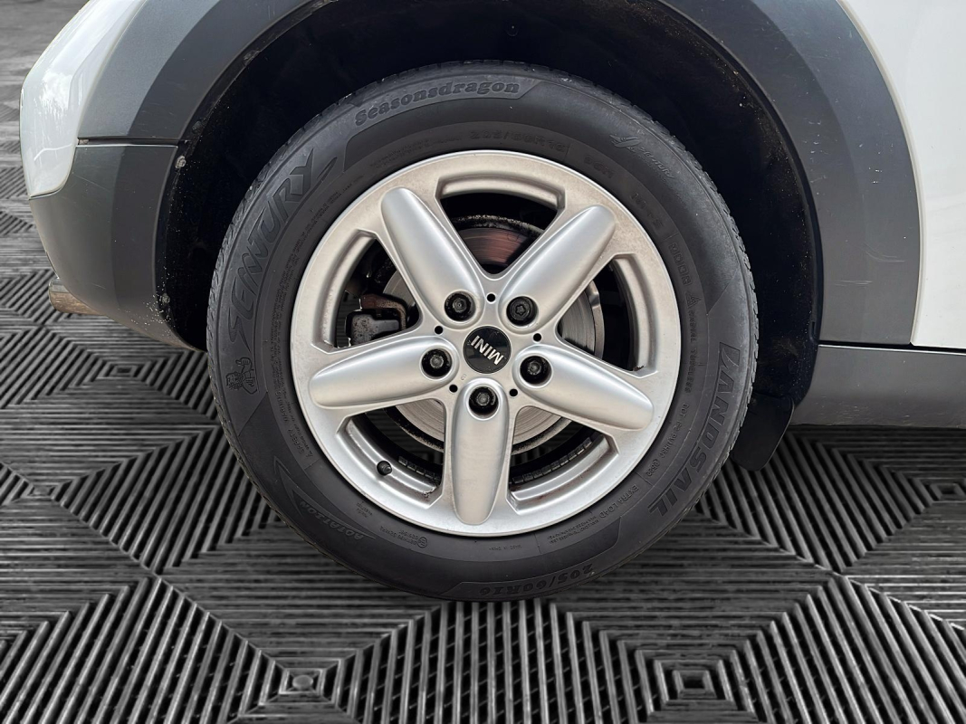 Mini Countryman — 14