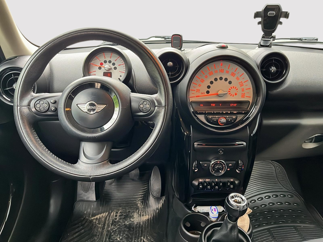 Mini Countryman — 11