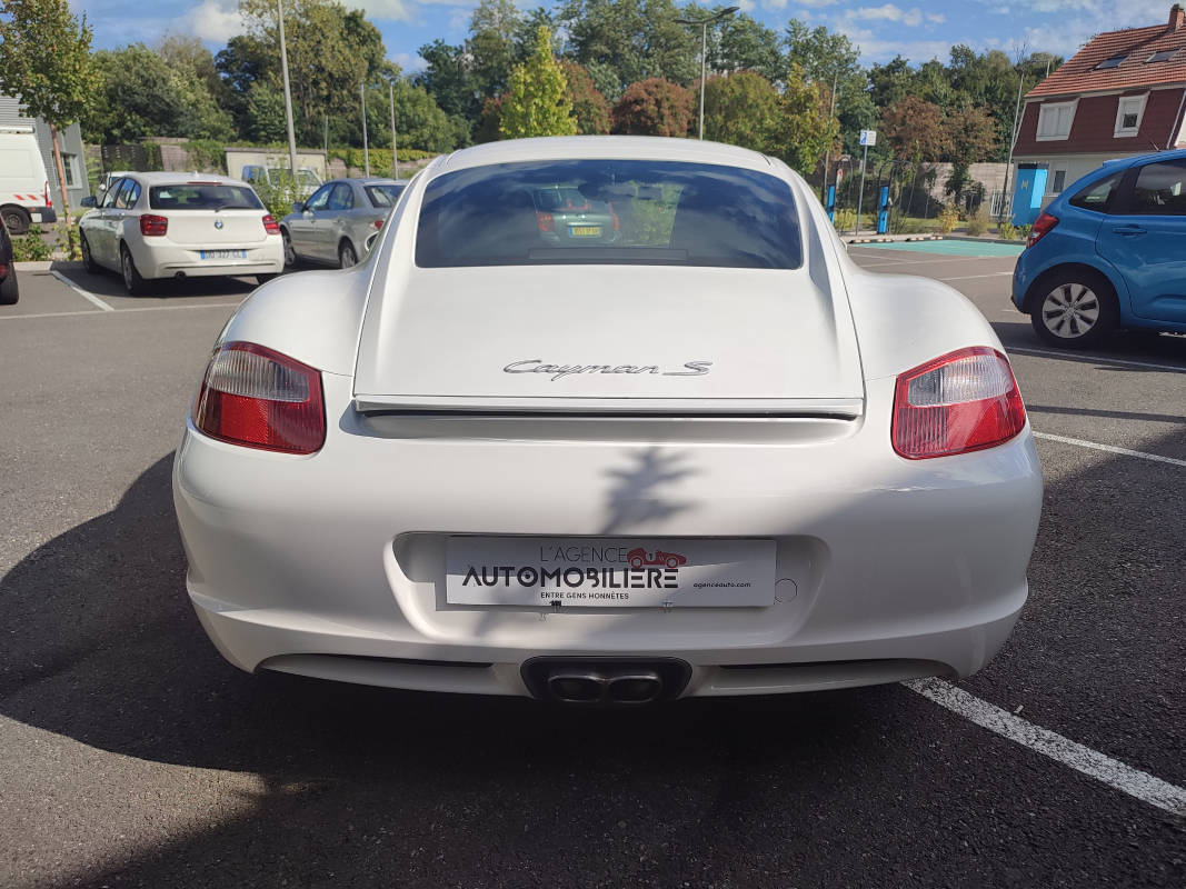 Porsche Cayman — 4