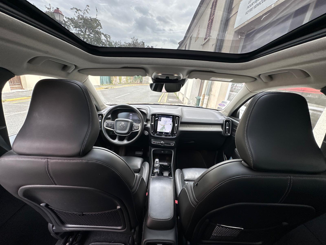 Volvo XC40 — 15