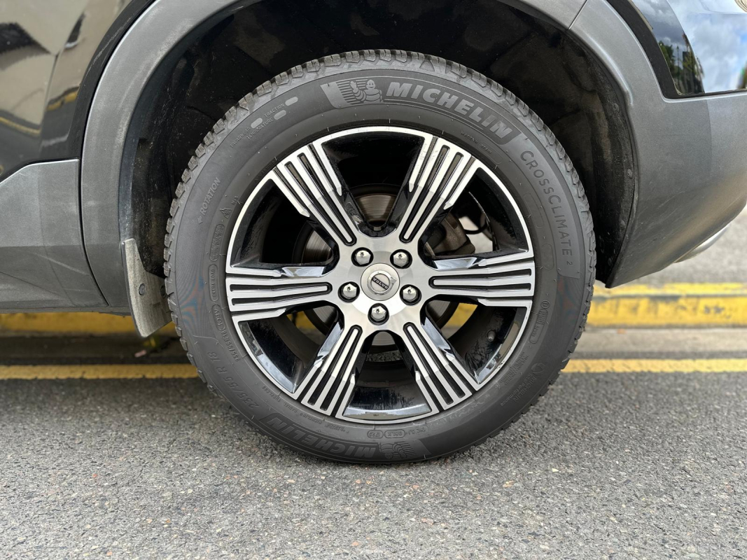 Volvo XC40 — 18