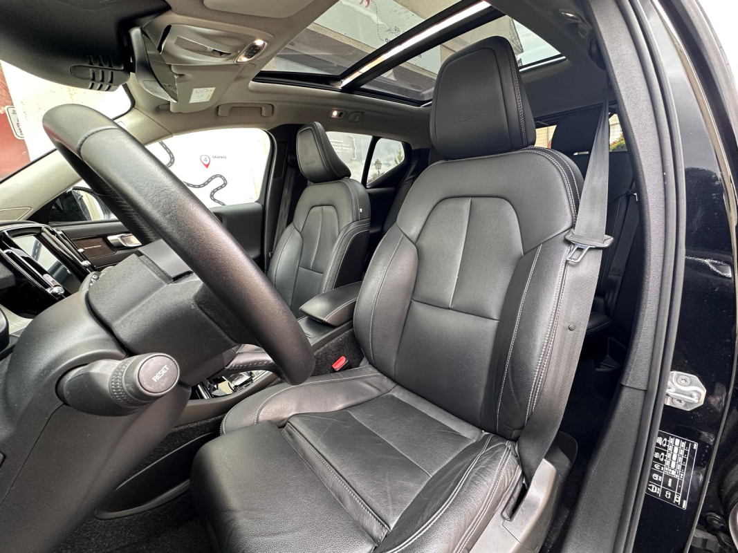 Volvo XC40 — 13