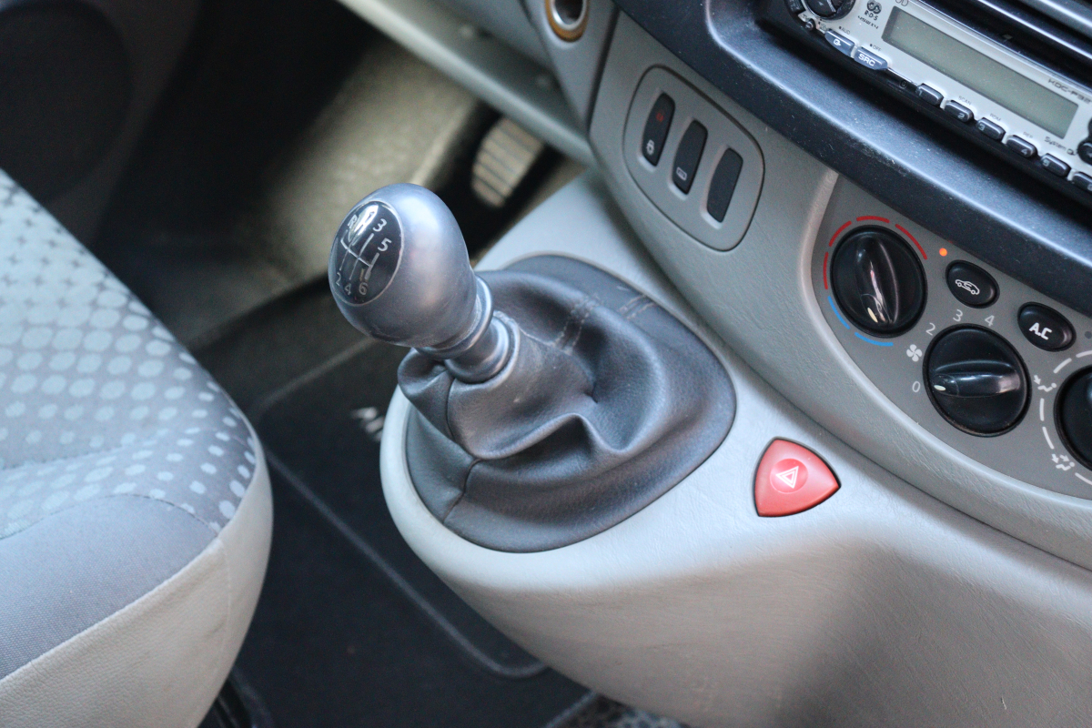 Renault Trafic — 13