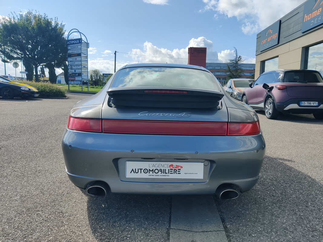 Porsche 911 — 15