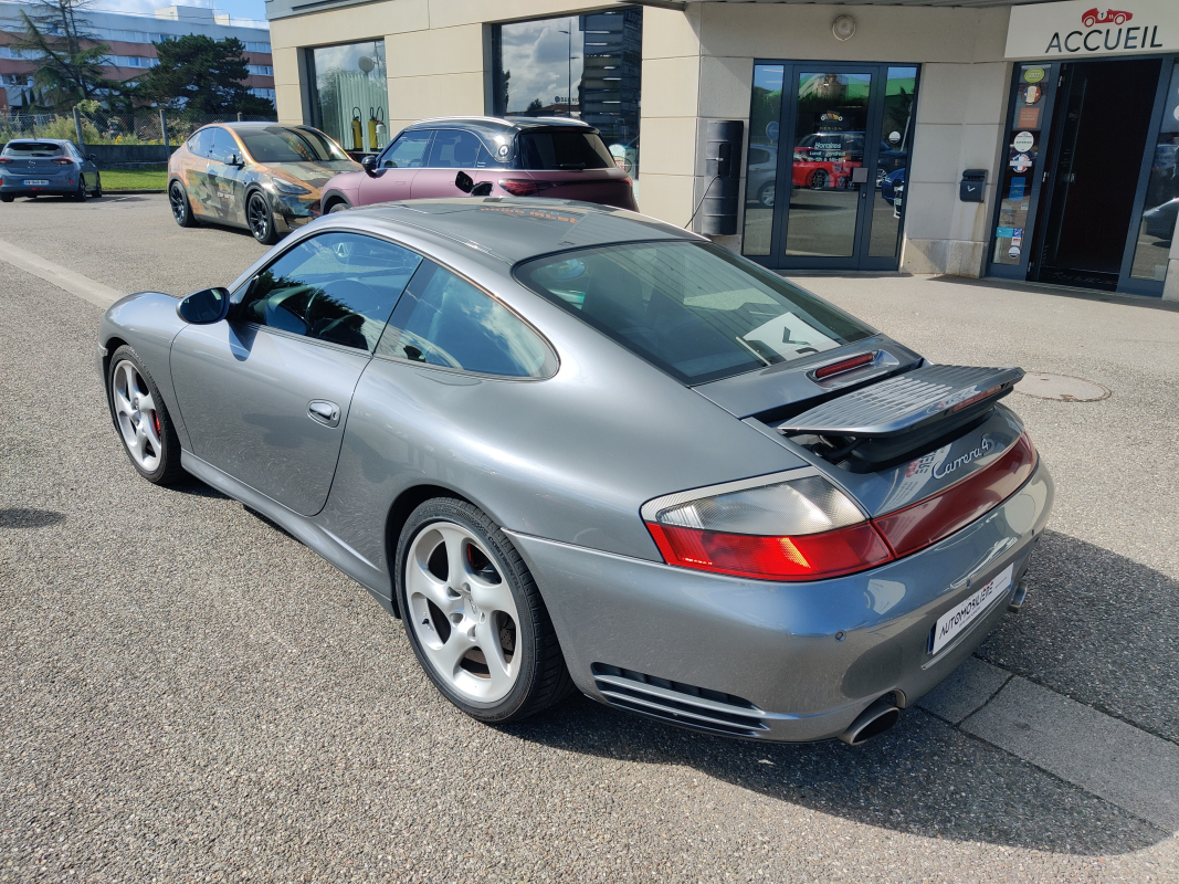Porsche 911 — 17