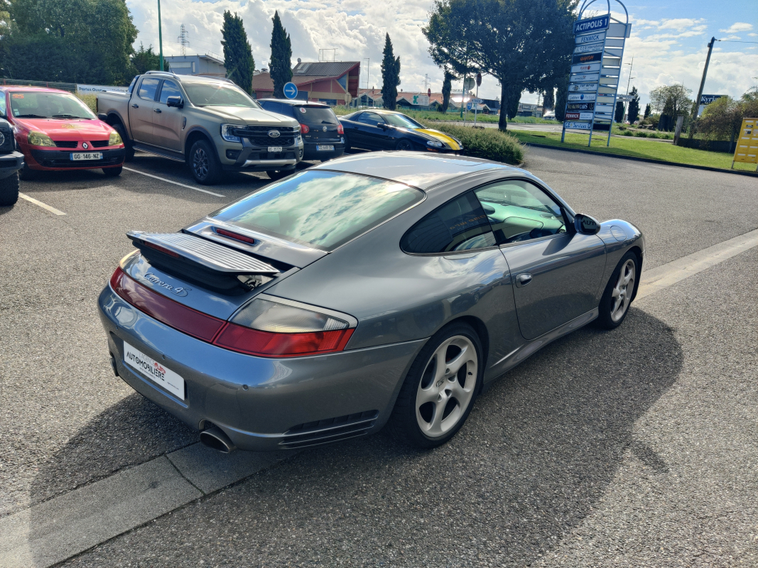 Porsche 911 — 9