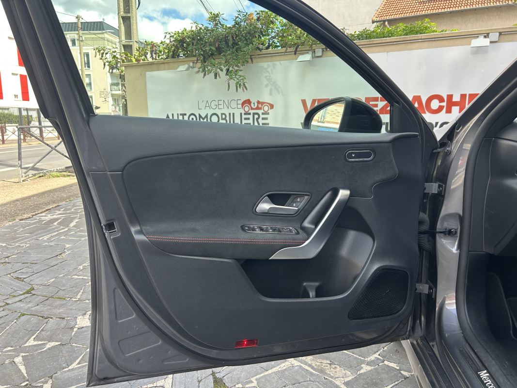 Mercedes Classe A — 18