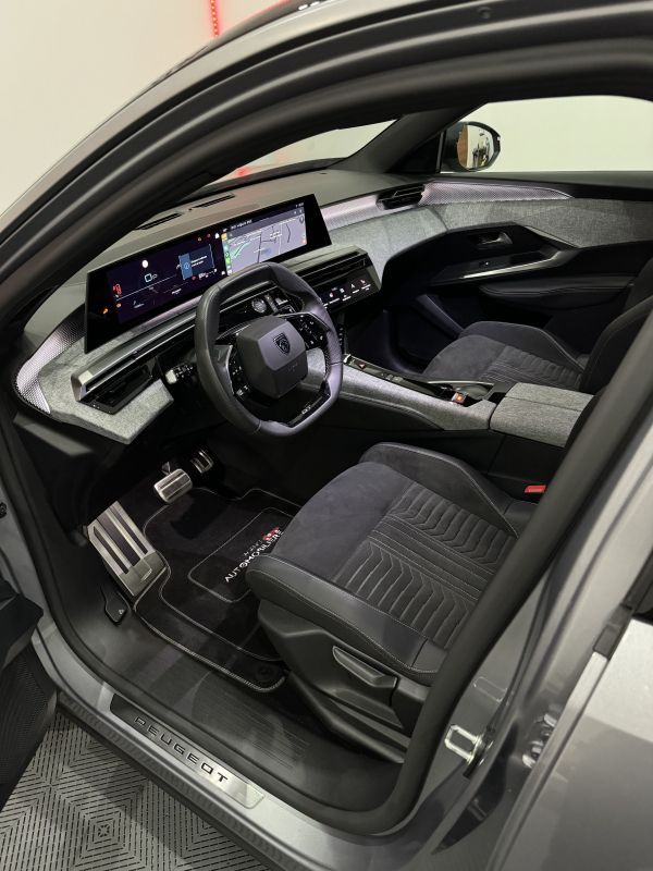 Peugeot 3008 — 10