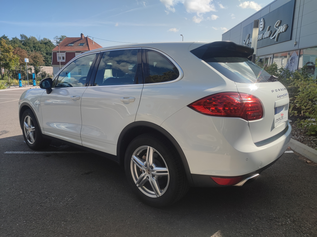 Porsche Cayenne — 3