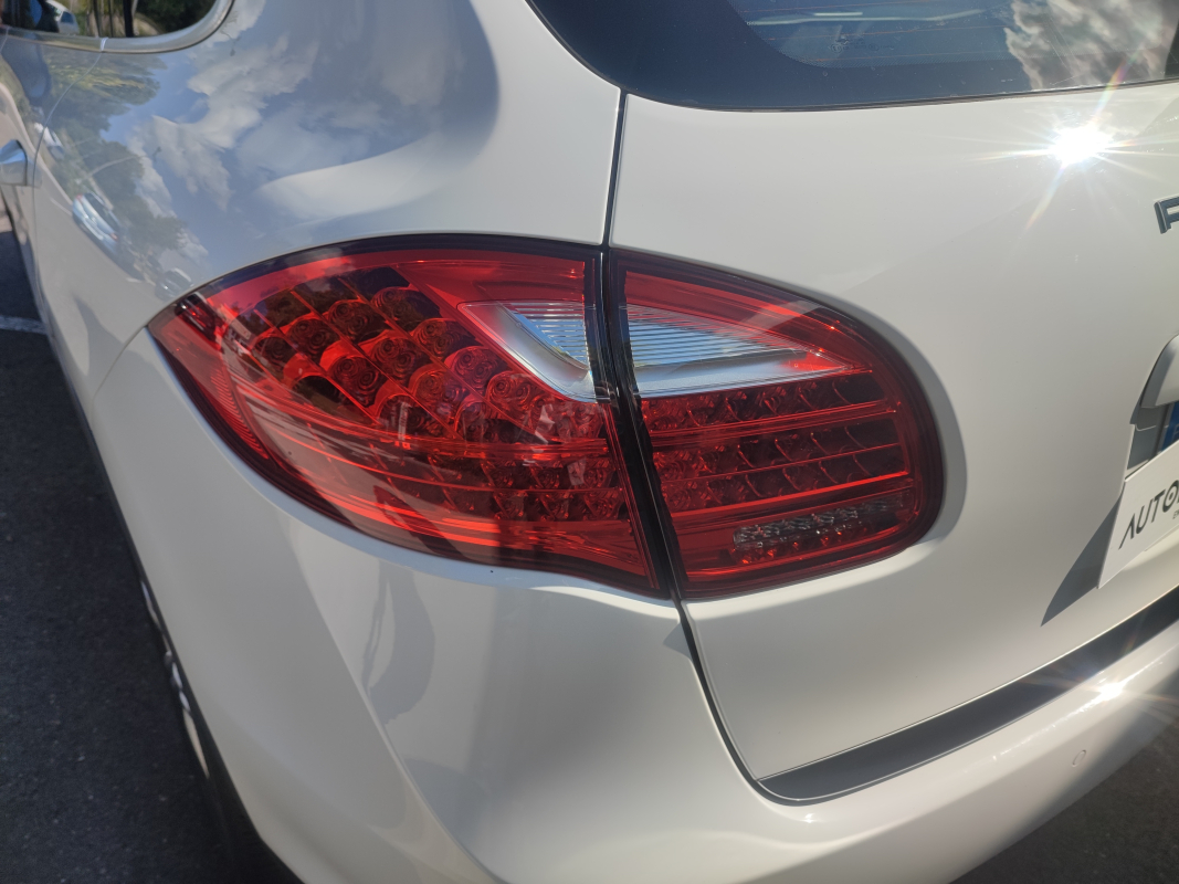 Porsche Cayenne — 22