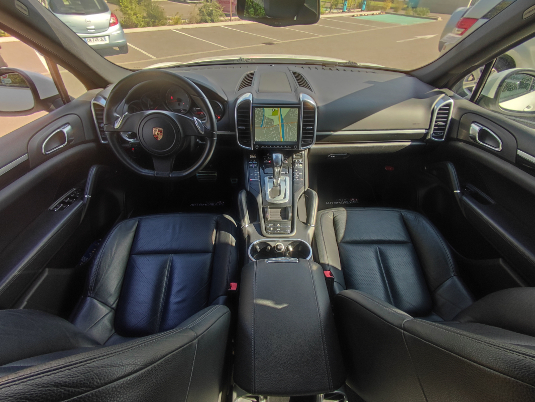 Porsche Cayenne — 9