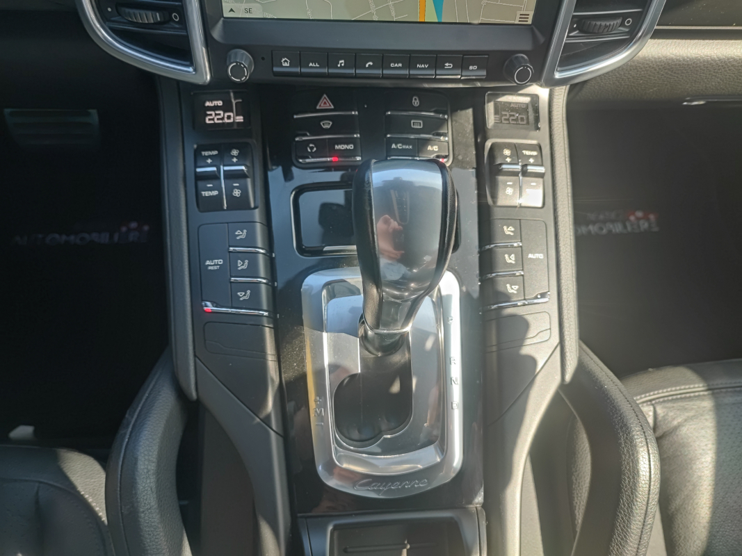 Porsche Cayenne — 20