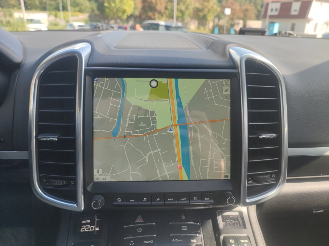 Porsche Cayenne — 19