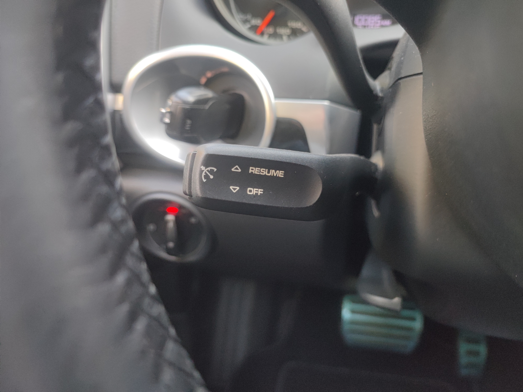 Porsche Cayenne — 32