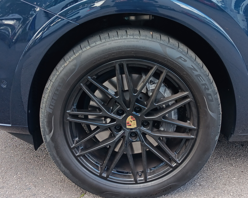 Porsche Cayenne — 20