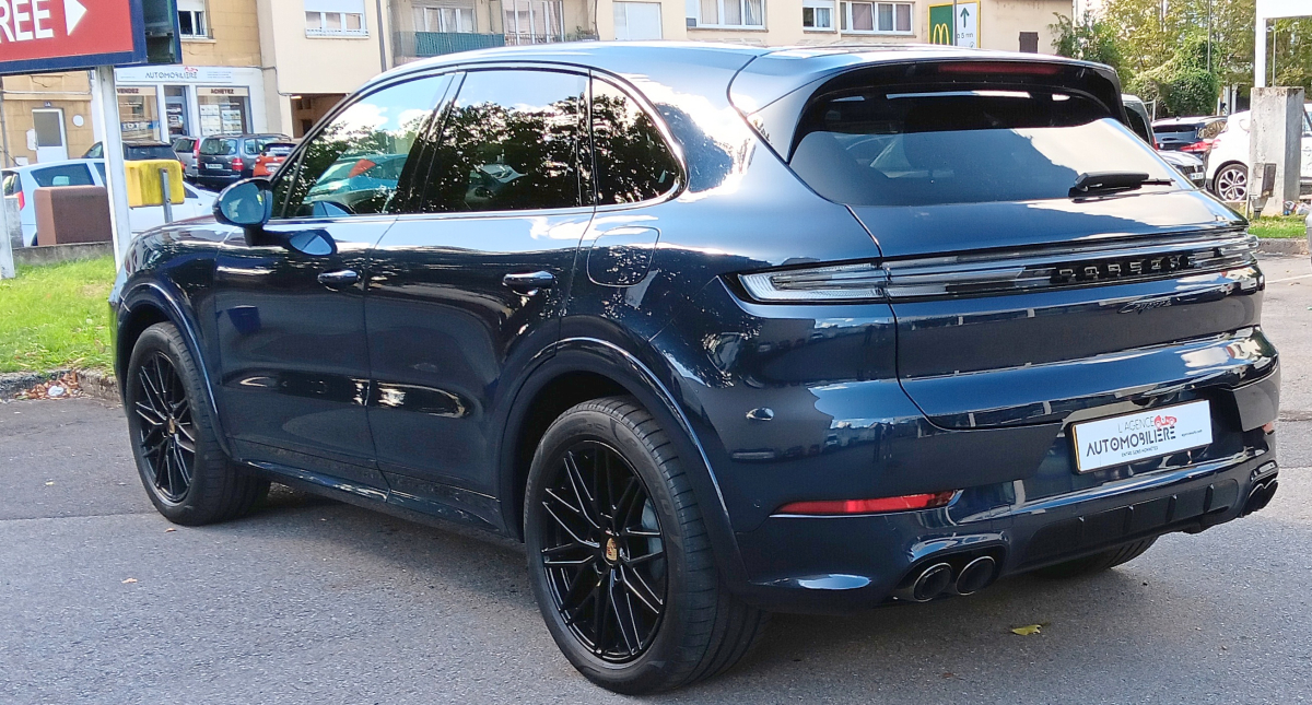 Porsche Cayenne — 4