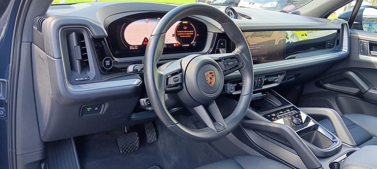 Porsche Cayenne — 8