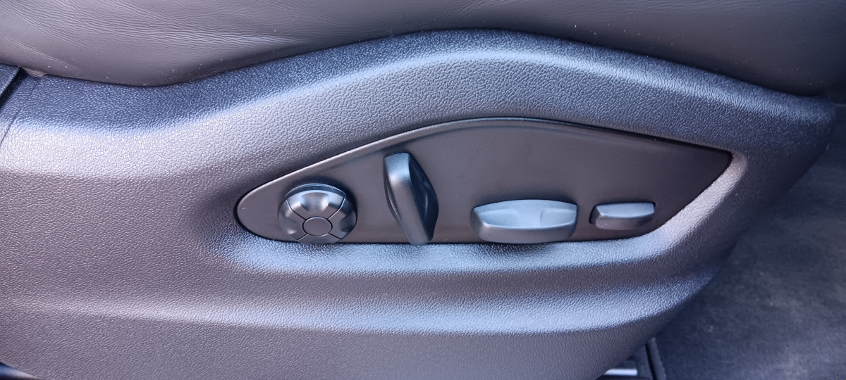 Porsche Cayenne — 16