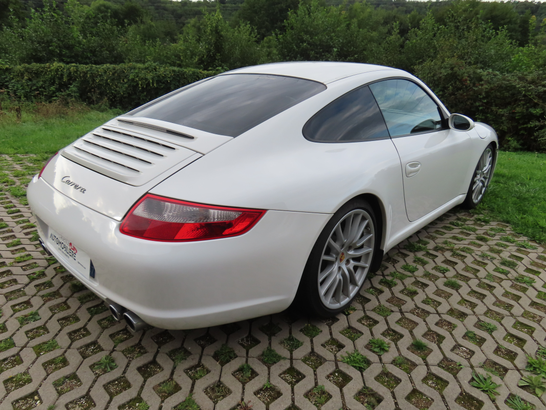Porsche 911 — 4