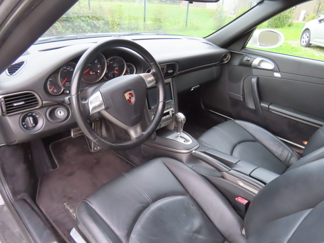 Porsche 911 — 9