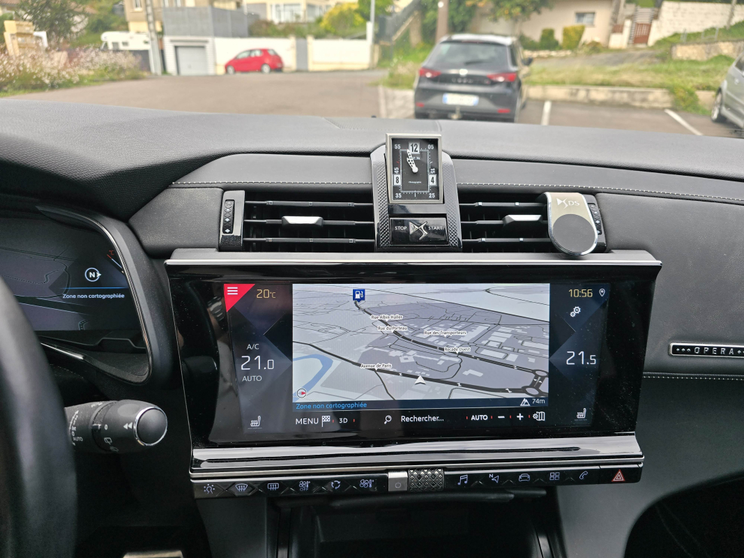 DS DS7 CROSSBACK — 24