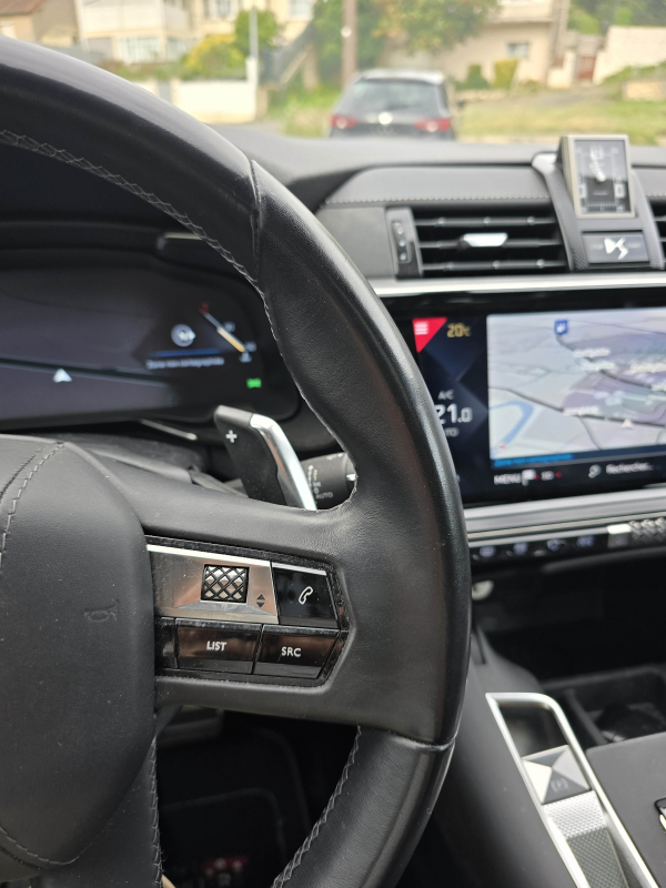 DS DS7 CROSSBACK — 27