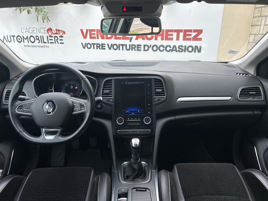 Renault Megane — 11