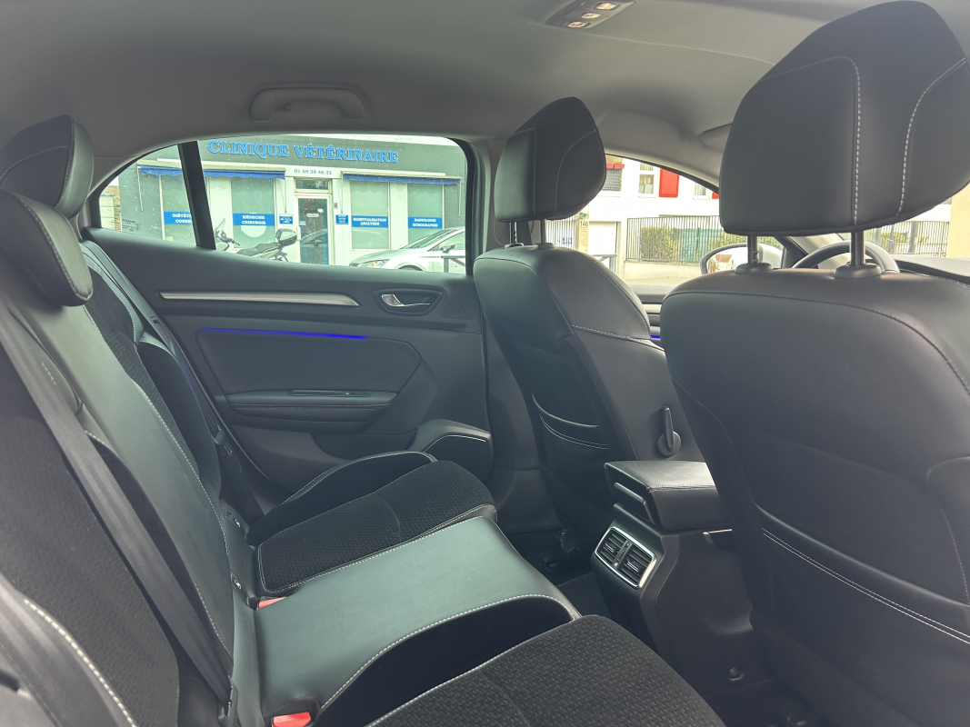 Renault Megane — 15