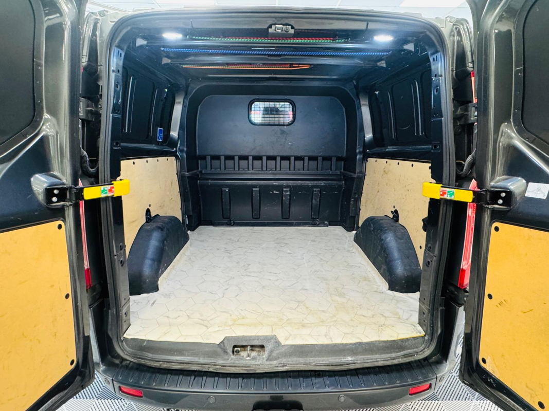 Ford Transit Custom Fg — 17