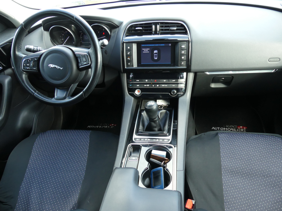 Jaguar F-Pace — 9
