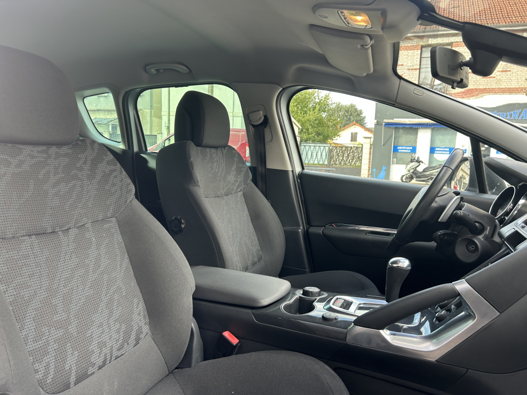Peugeot 3008 — 15
